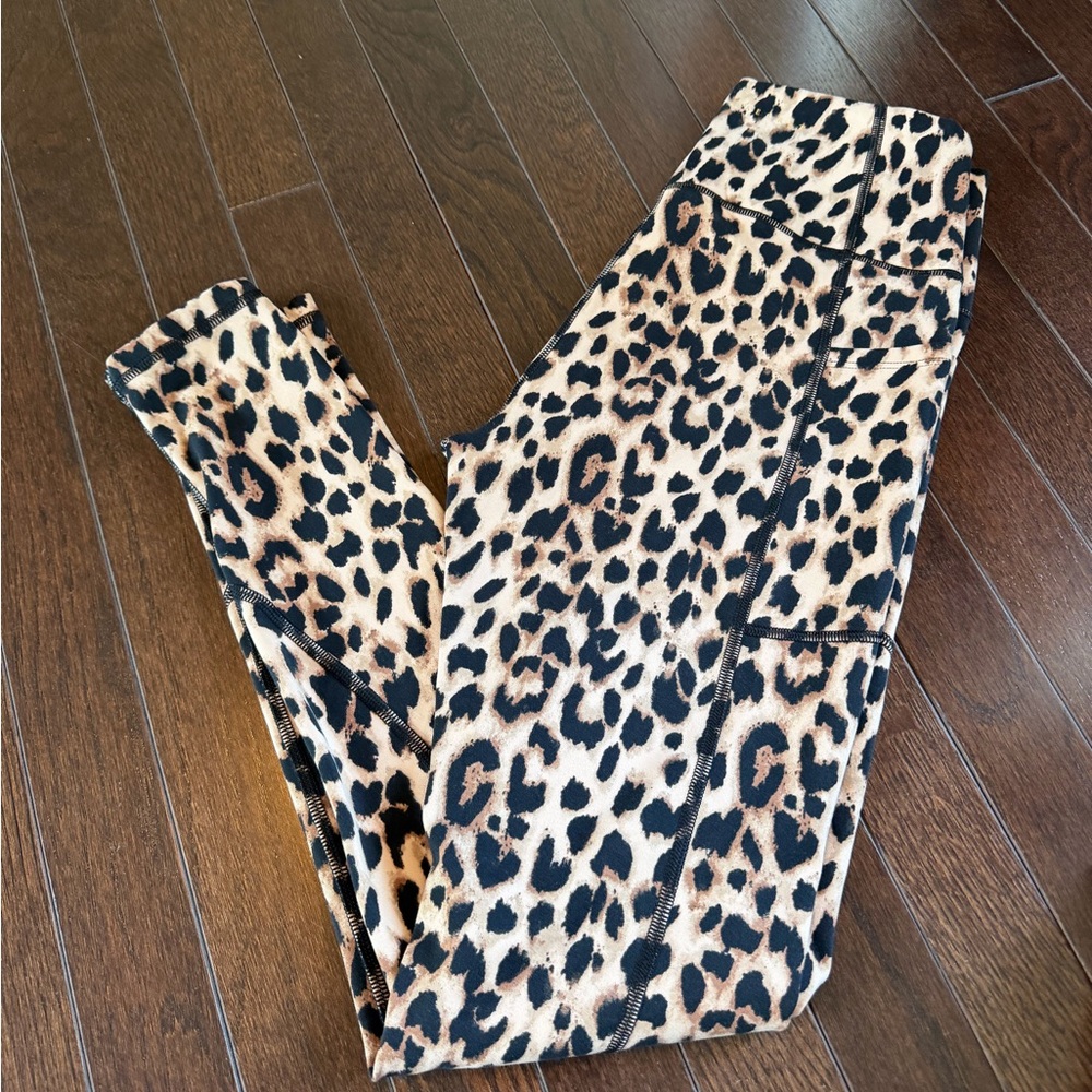 Leopard leggings